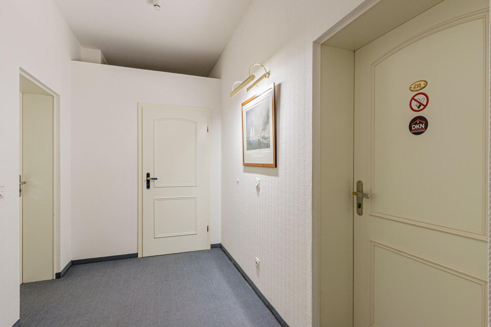 Pension Fuer Monteure In Dresden, Zimmer Mit Eigenem Bad Und Grosser Gemeinschaftskueche Exterior photo